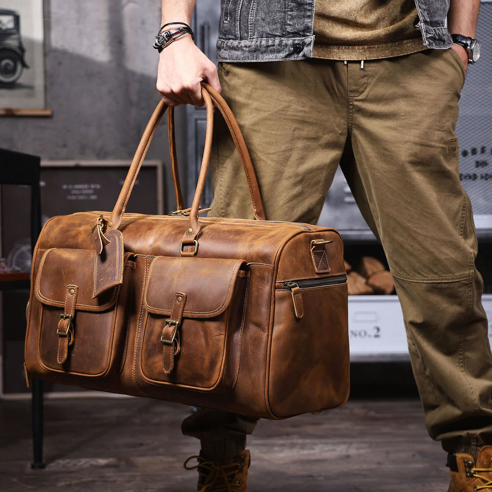 The Iron-Horse | Handgefertigte Overland Duffel aus Crazy Horse Leder