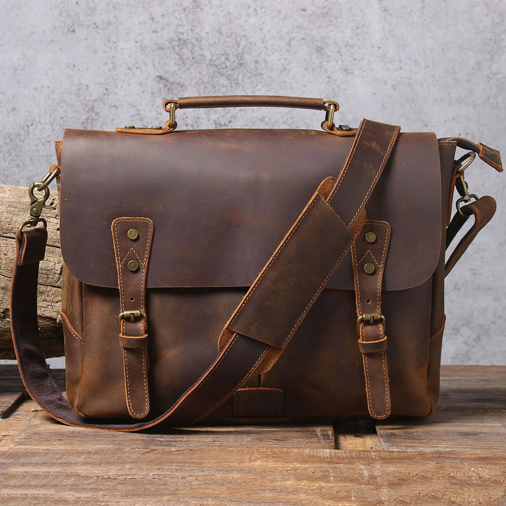 Le Grit-Stone | Sacoche Frontier Dispatch en cuir Crazy Horse fait main