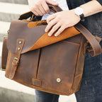 Le Grit-Stone | Sacoche Frontier Dispatch en cuir Crazy Horse fait main