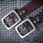 The Iron-Clad | Ceinture Frontier en cuir de vache italien épais et acier inoxydable (coffret cadeau)