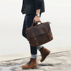 Le Grit-Stone | Sacoche Frontier Dispatch en cuir Crazy Horse fait main