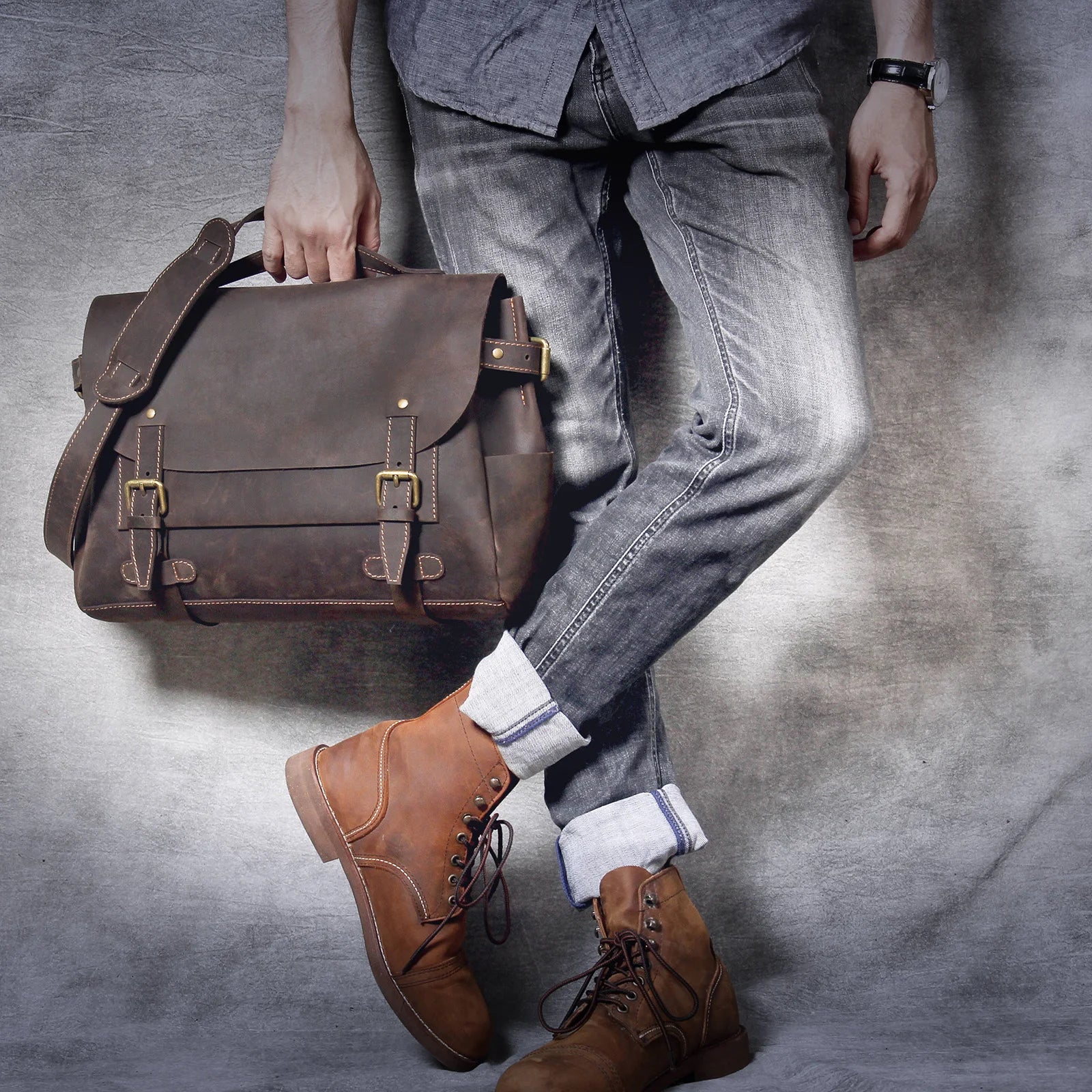 The Pony Express | Handcrafted Crazy Horse Leather Frontier Messenger