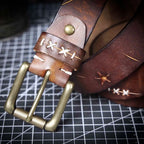 The Brass-Tacks | Ceinture Frontier en Cuir de Vachette Italien Épaissi et Laiton Massif