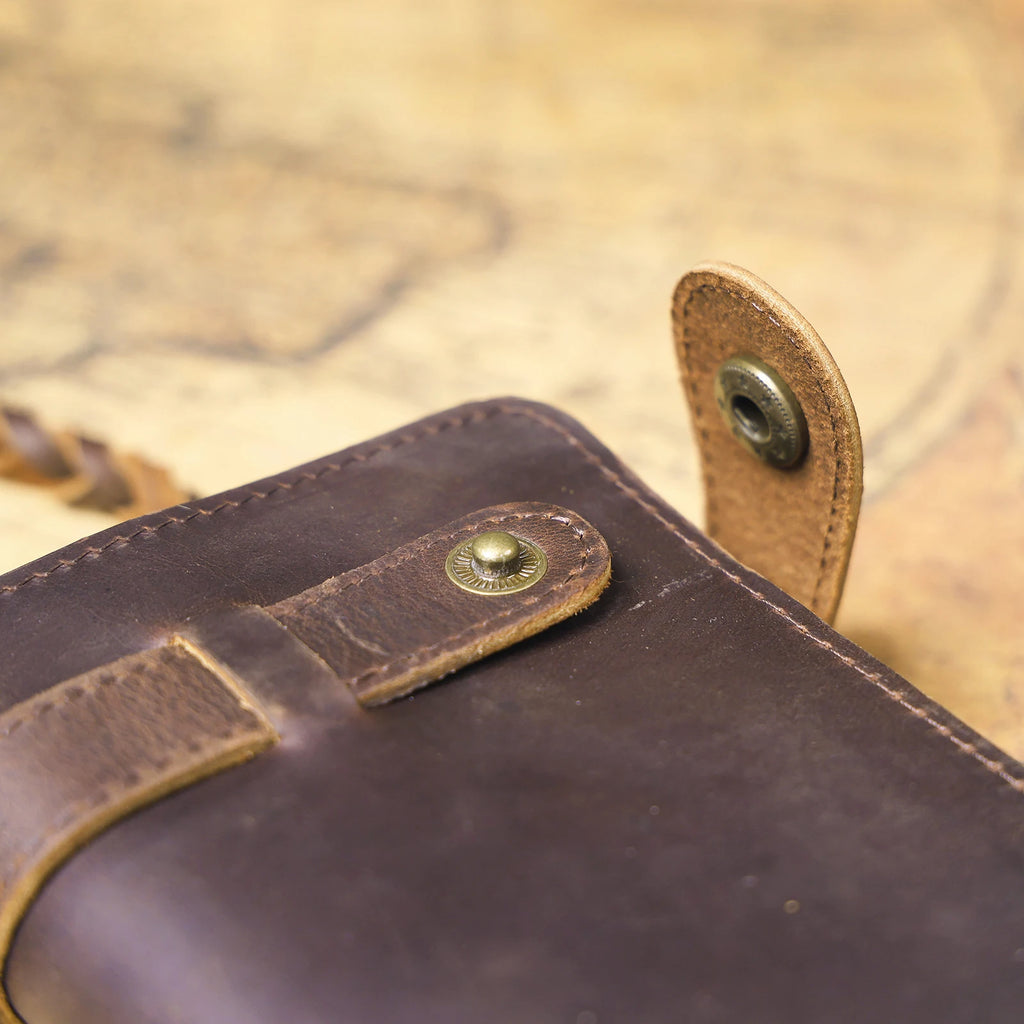 The Sentry | Portefeuille long et pochette de rangement en cuir Crazy Horse fait main