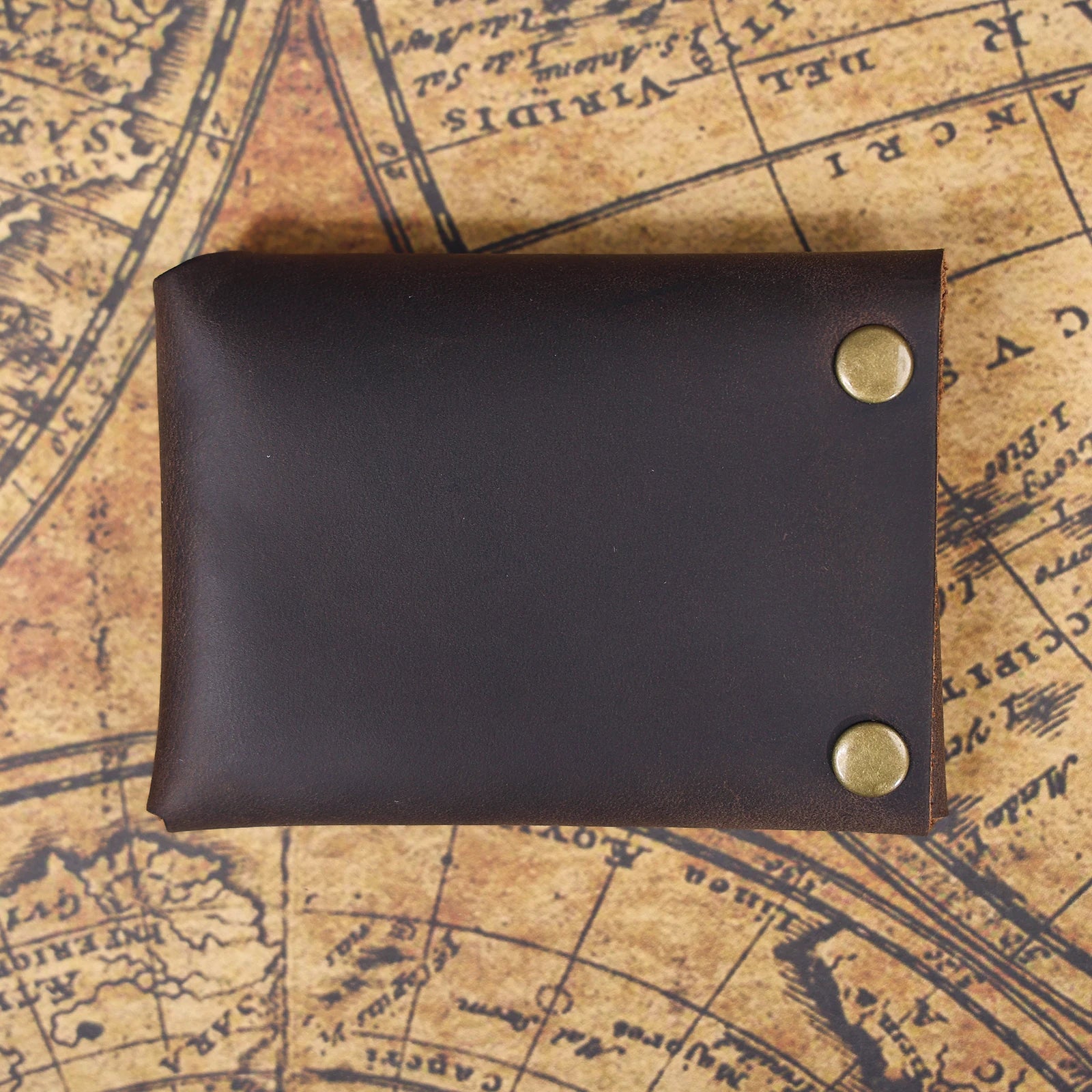 The Outpost | Porte-cartes minimaliste en cuir pleine fleur Crazy Horse fait main