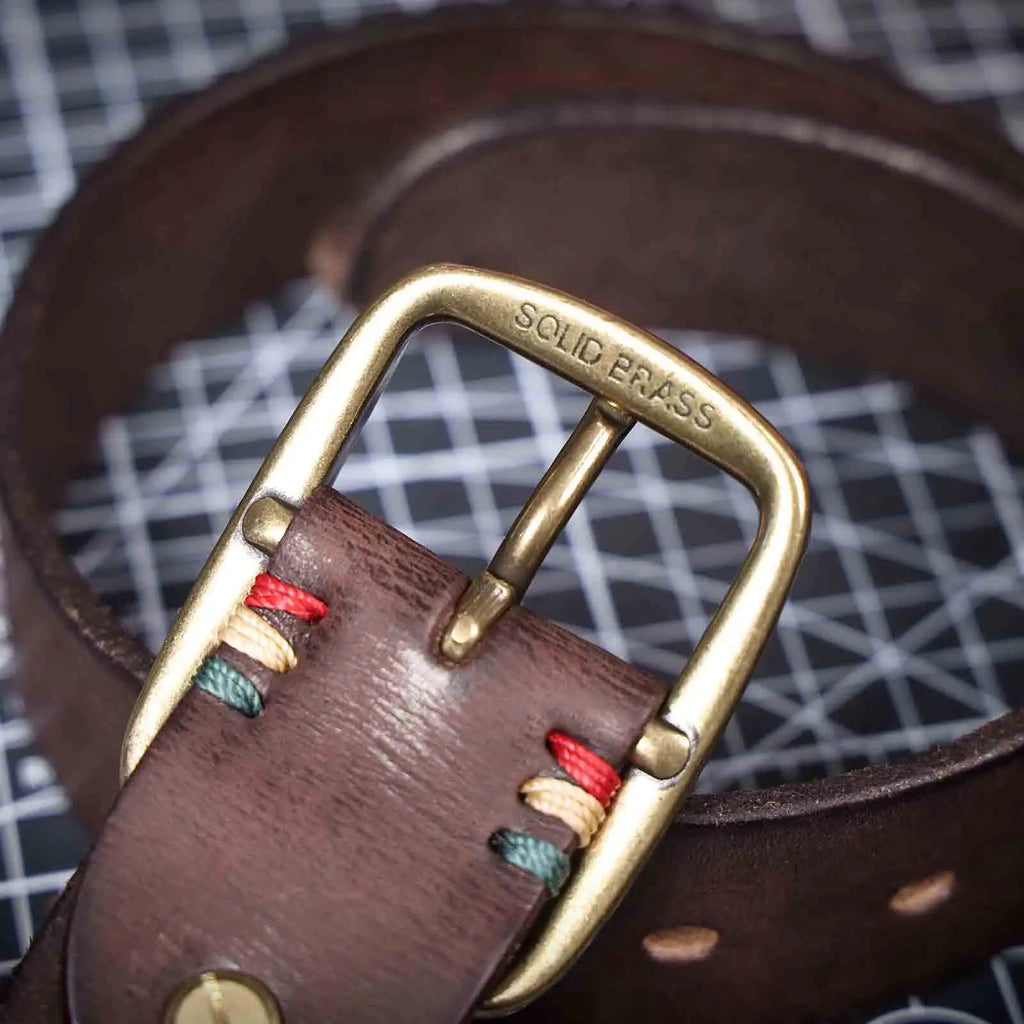 Le Brass-Tack | Ceinture Frontier en cuir de vachette italien épais et en laiton massif, fabriquée à la main