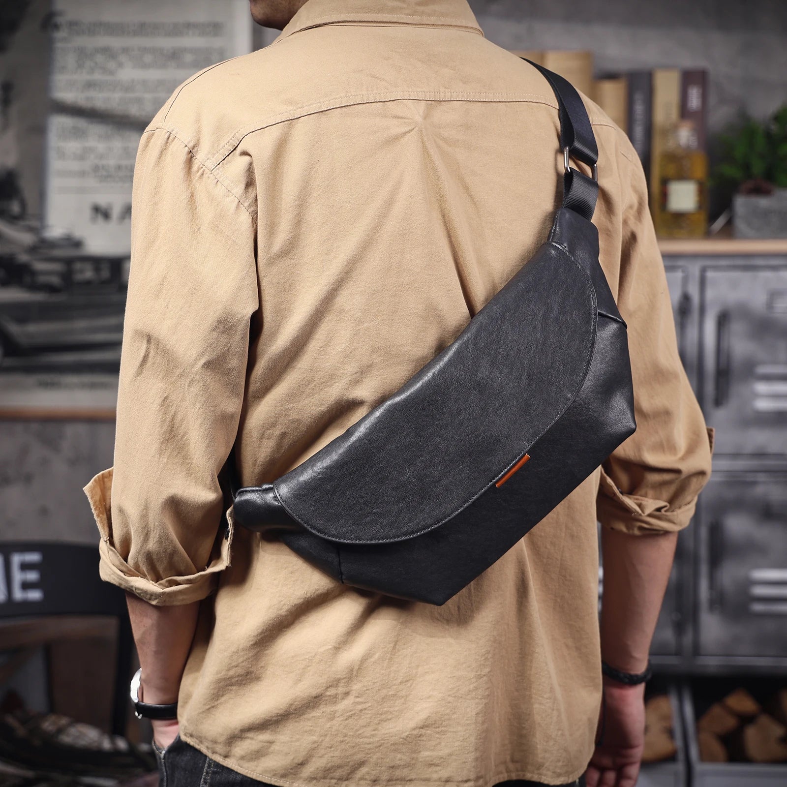 The Canteen Cache | Natural Vegetable-Tanned Leather Barrel-Form Crossbody