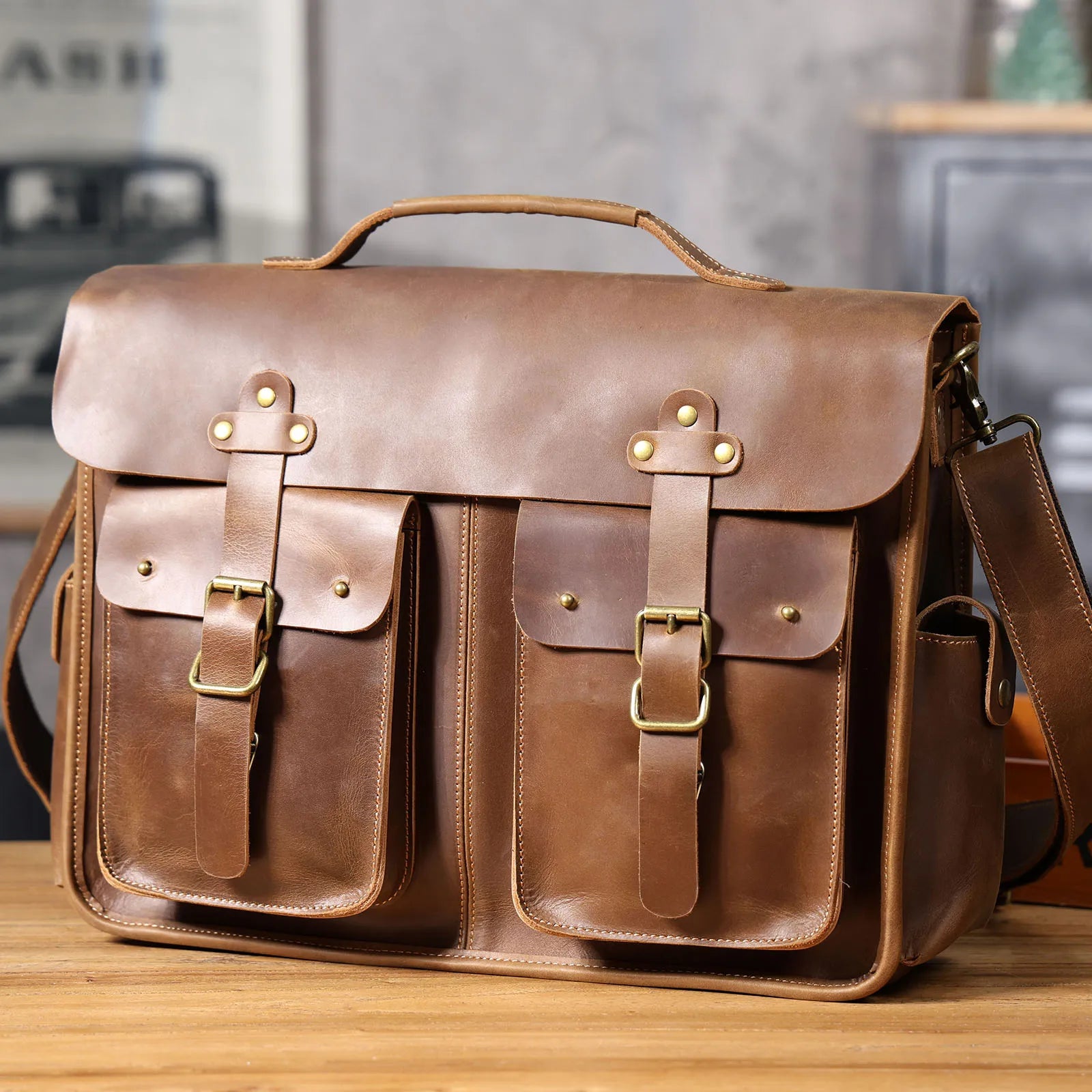 The Gavel | Hard-Frame Crazy Horse Leather 16" Frontier Briefcase
