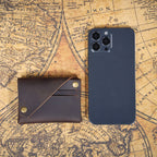 The Outpost | Porte-cartes minimaliste en cuir pleine fleur Crazy Horse fait main