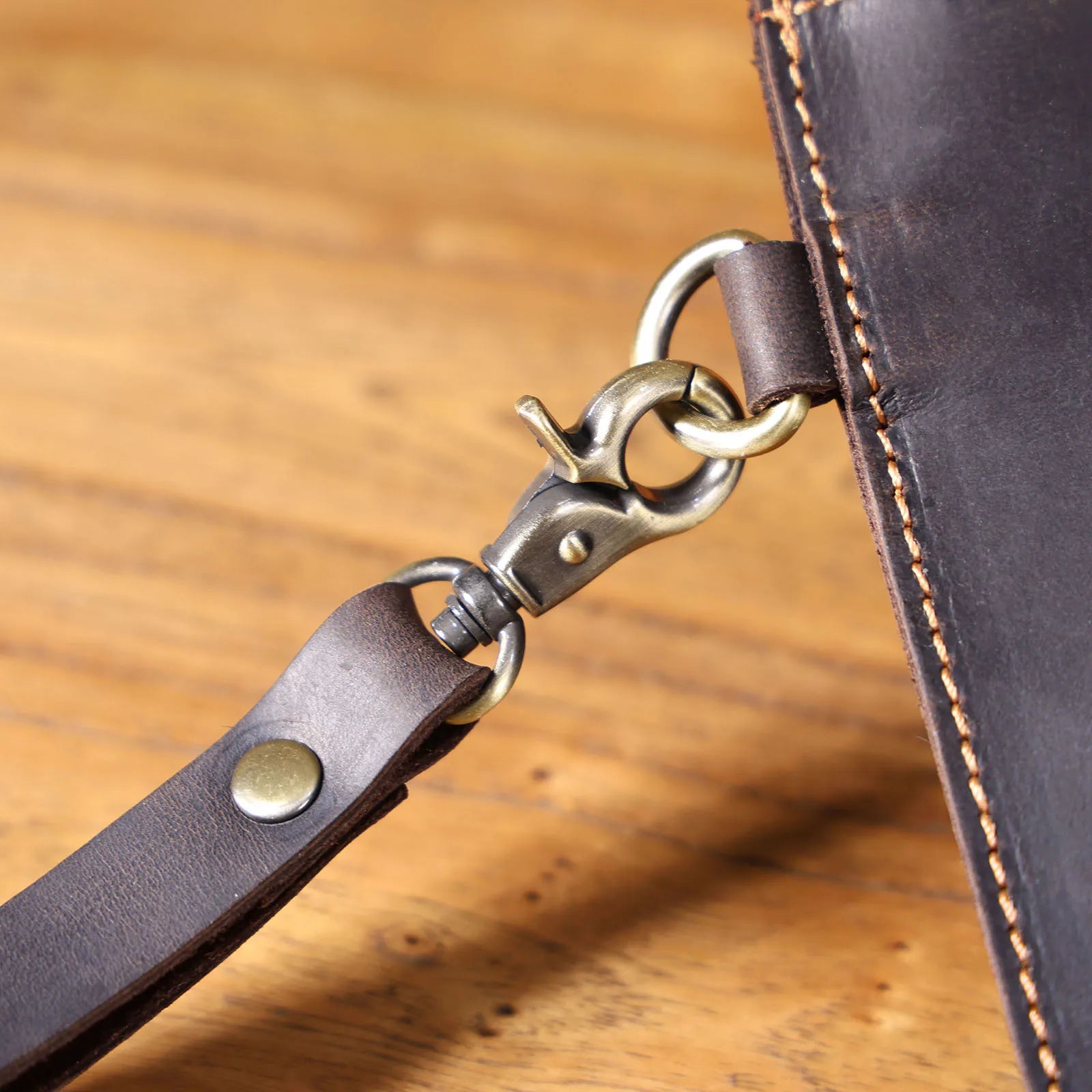 The Blackwood Strongbox | First-Layer Genuine Leather Structured Executive Vault