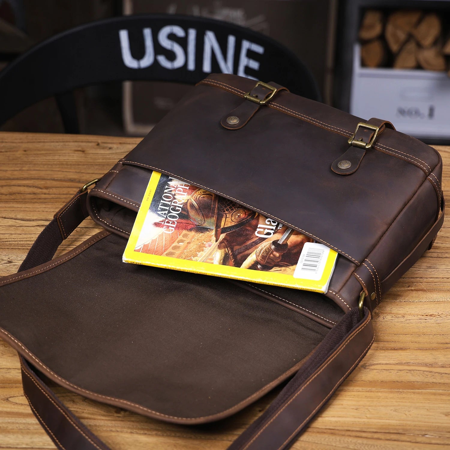 Le Sentry Messenger | Sac à bandoulière en cuir italien fait main