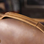 The Gavel | Serviette Frontier 16" en cuir Crazy Horse à cadre rigide