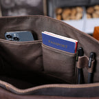 The Gavel | Serviette Frontier 16" en cuir Crazy Horse à cadre rigide