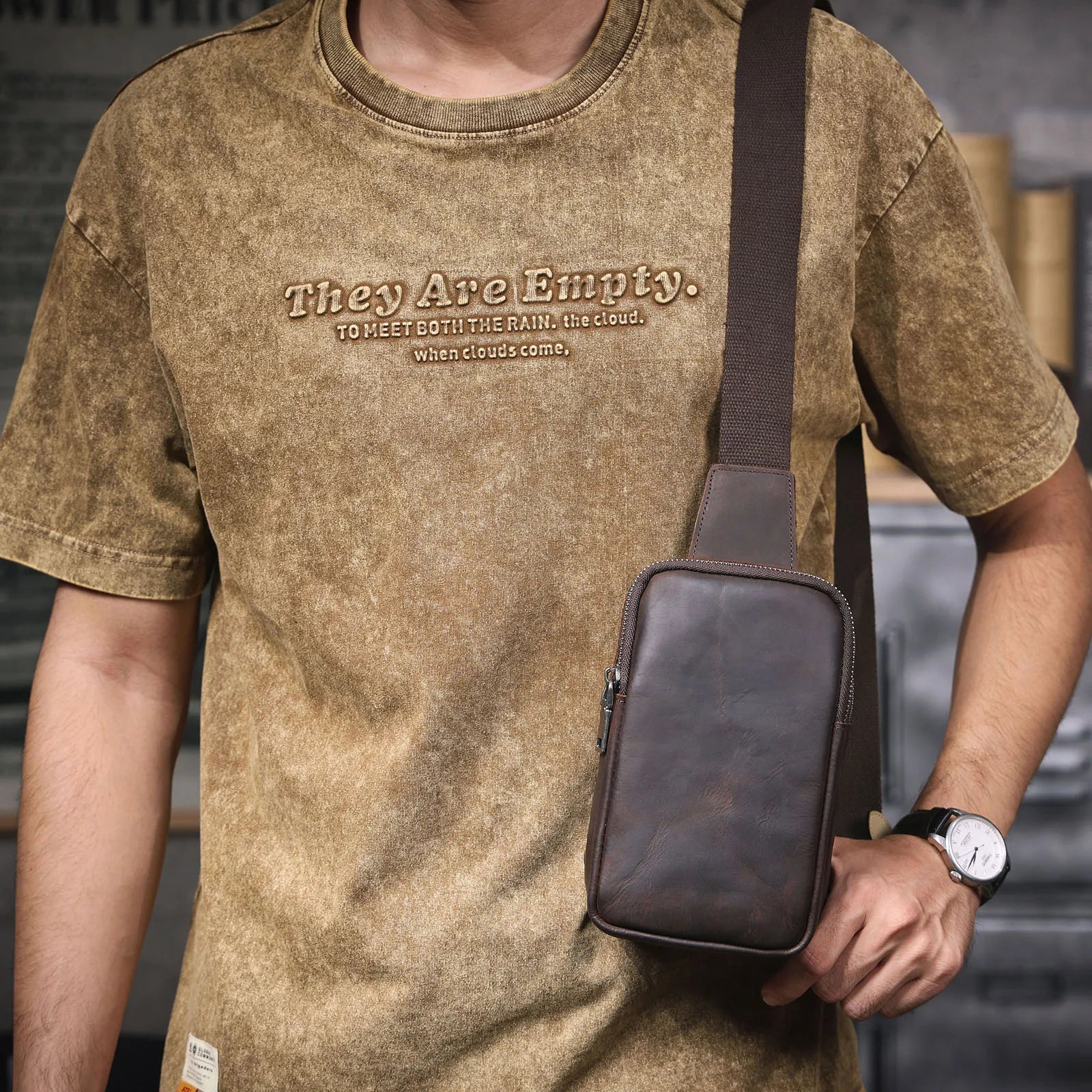 The Saddle-Chest | Full-Grain Genuine Leather Large-Capacity Frontier Sling