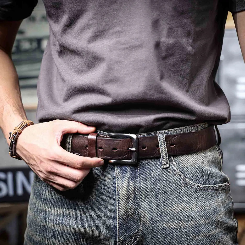 The Iron-Writ | Ceinture Frontier en Cuir de Vachette Italien Épaissi avec Boucle à Ardillon Rétro