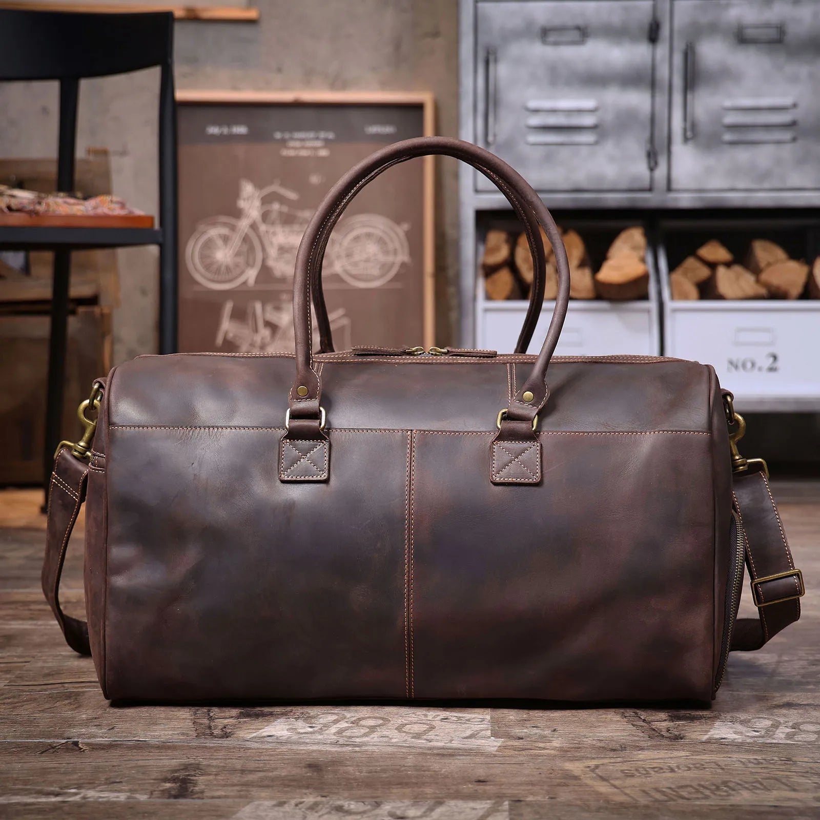 The Iron-Horse | Handgefertigte Overland Duffel aus Crazy Horse Leder