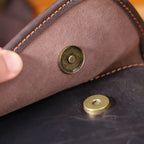 The Sentry | Sac bandoulière Hard-Frame Frontier en cuir Crazy Horse