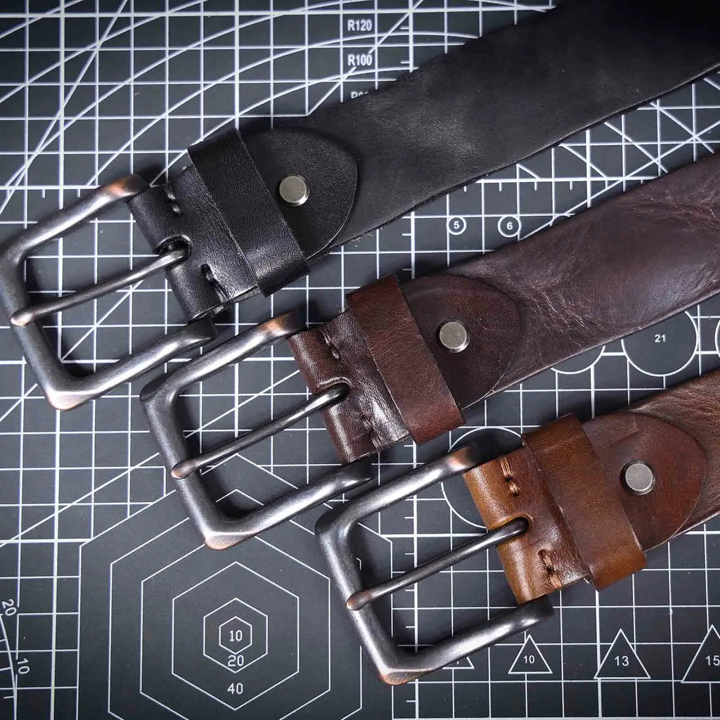 The Iron-Writ | Ceinture Frontier en Cuir de Vachette Italien Épaissi avec Boucle à Ardillon Rétro