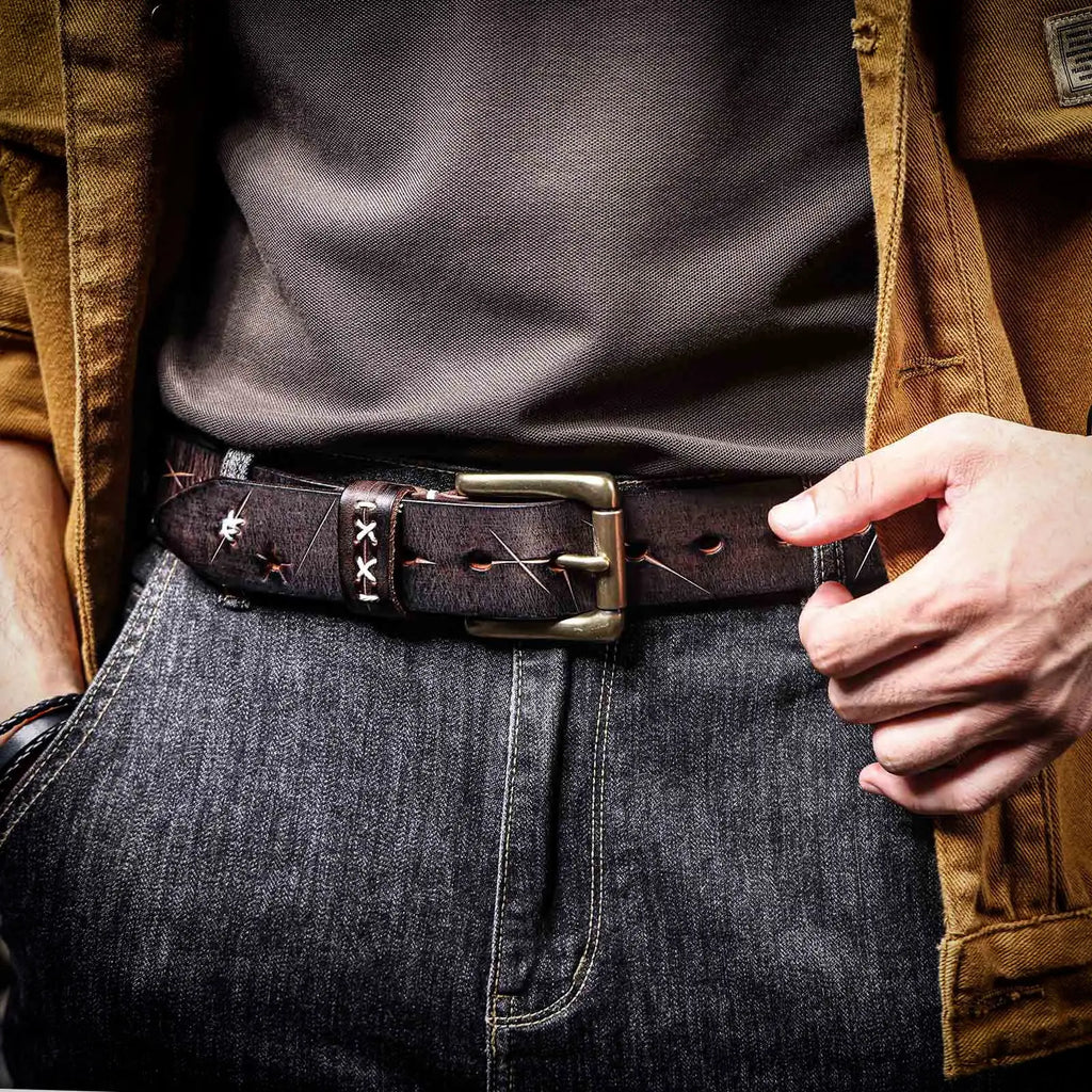 The Brass-Tacks | Ceinture Frontier en Cuir de Vachette Italien Épaissi et Laiton Massif