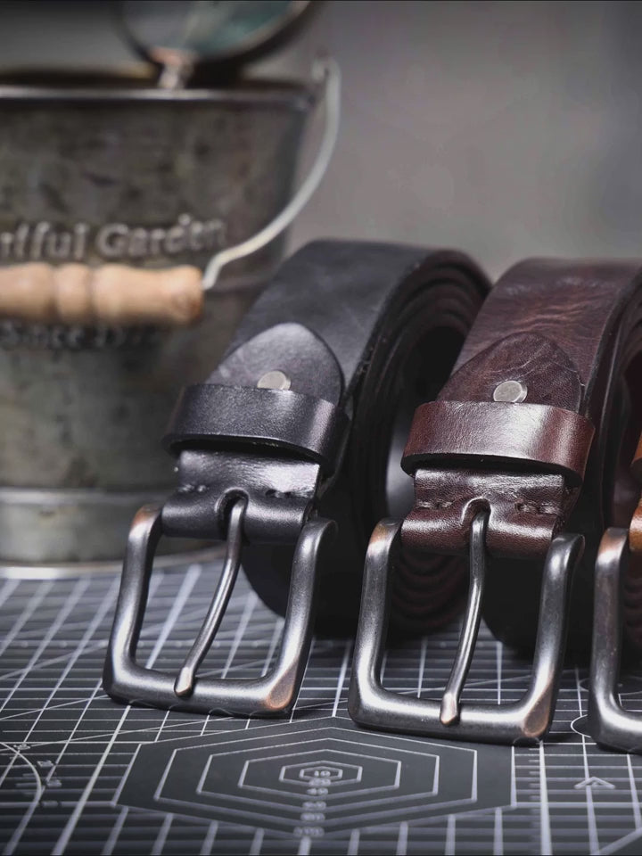 The Iron-Writ | Ceinture Frontier en Cuir de Vachette Italien Épaissi avec Boucle à Ardillon Rétro