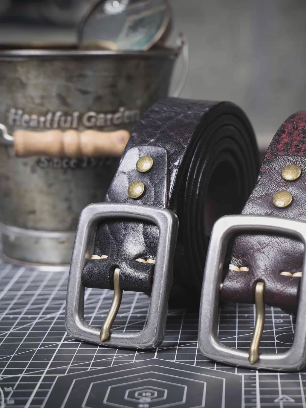 The Iron-Clad | Ceinture Frontier en cuir de vache italien épais et acier inoxydable (coffret cadeau)